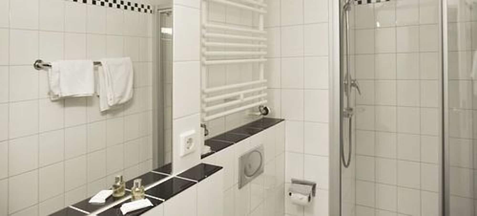 Cityhotel Monopol Hamburg Zewnętrze zdjęcie